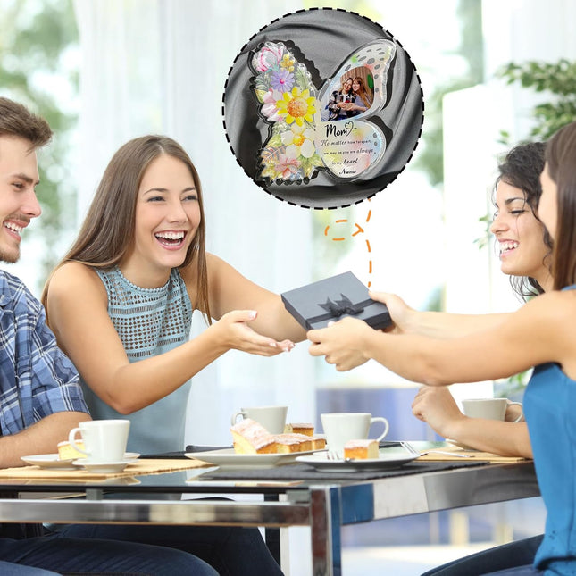 UUBAO Custom Mother‘s Day Personalized Acrylic Plaque with Photos Name Gifts for Mom (Butterfly)